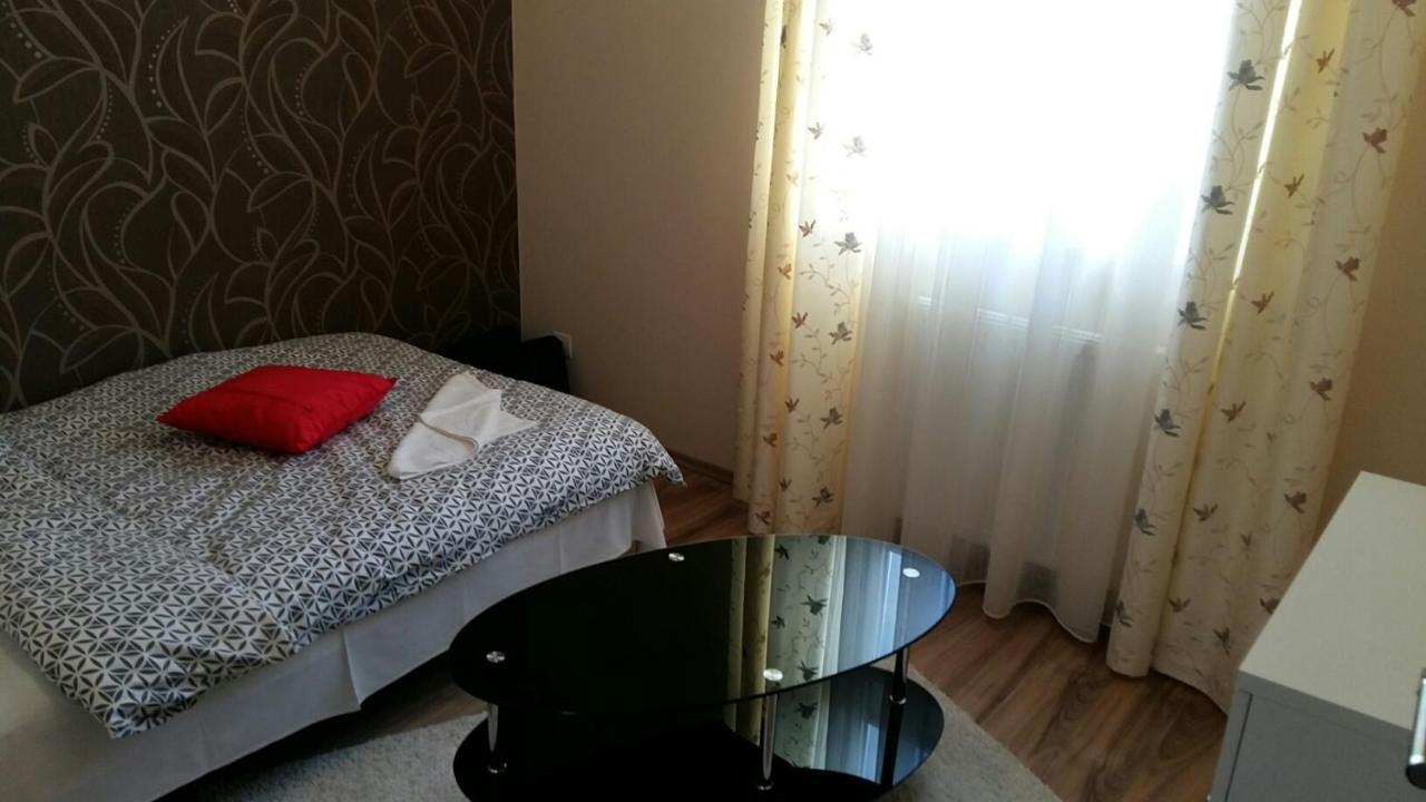 Isabell Apartments غيور المظهر الخارجي الصورة