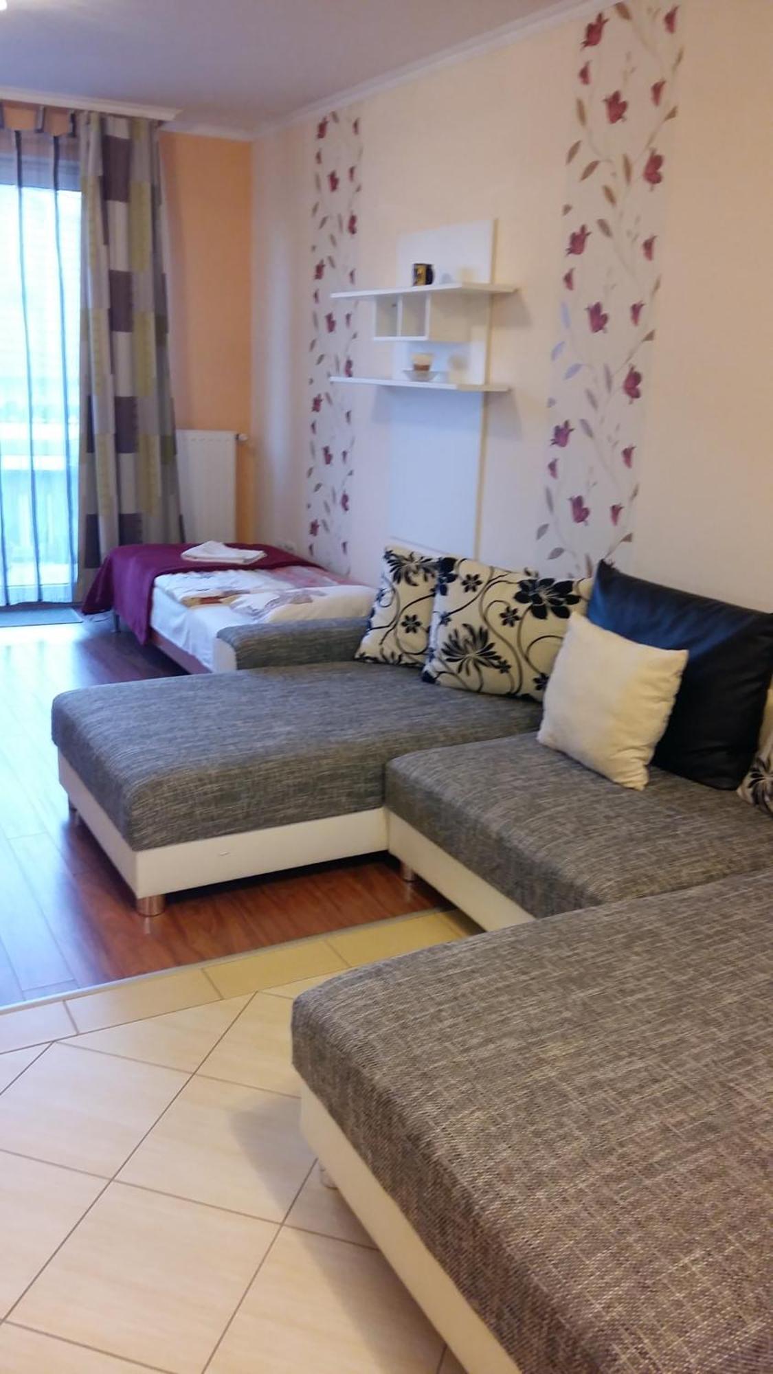 Isabell Apartments غيور المظهر الخارجي الصورة