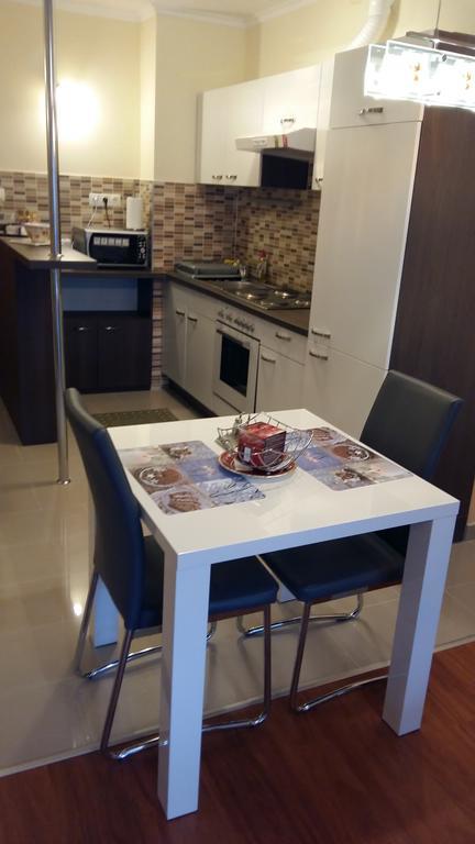 Isabell Apartments غيور المظهر الخارجي الصورة